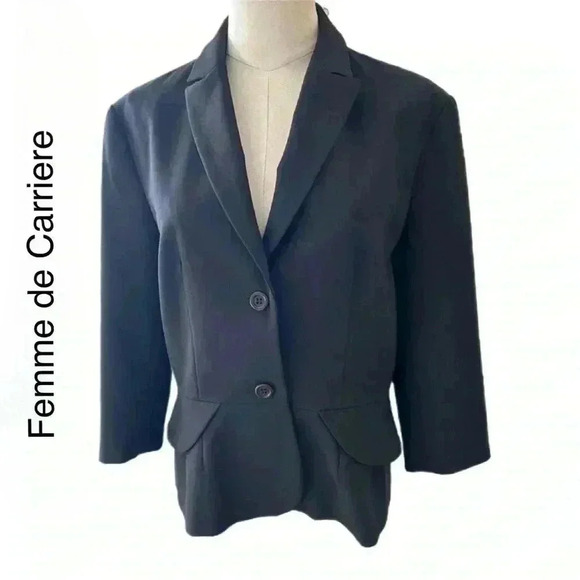 🇨🇦 Femme Black Fitted Blazer PTP 19” SZ 38 Canadian - Picture 1 of 13